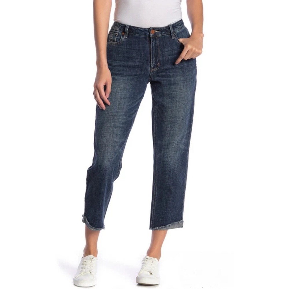 Habitual Vale Mid Rise Slim Boyfriend Jeans Raw Slant Hem‎ Minimalist Distressed